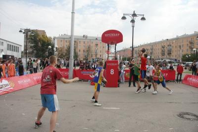 В женских группах «Железки StreetballChallenge 2012» доминировали гости, в мужских — рязанцы